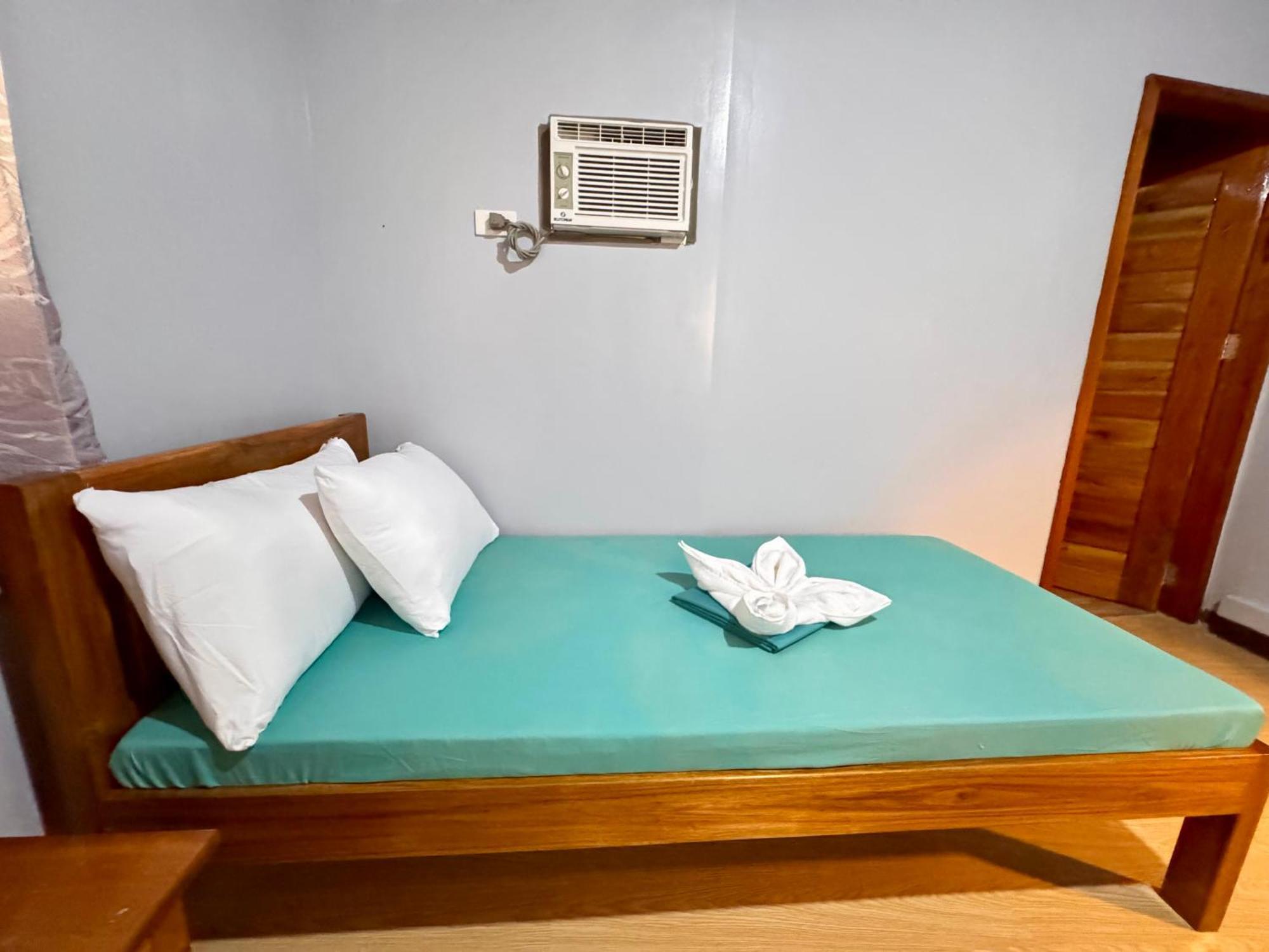 Nay Carmen Pension House Port Barton Itaytay ภายนอก รูปภาพ